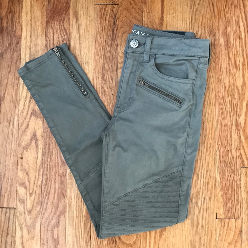 BNWOT American Eagle Green Moto Jegging sz 2